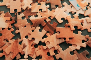 Tanácsok sok darabos puzzle kirakásához